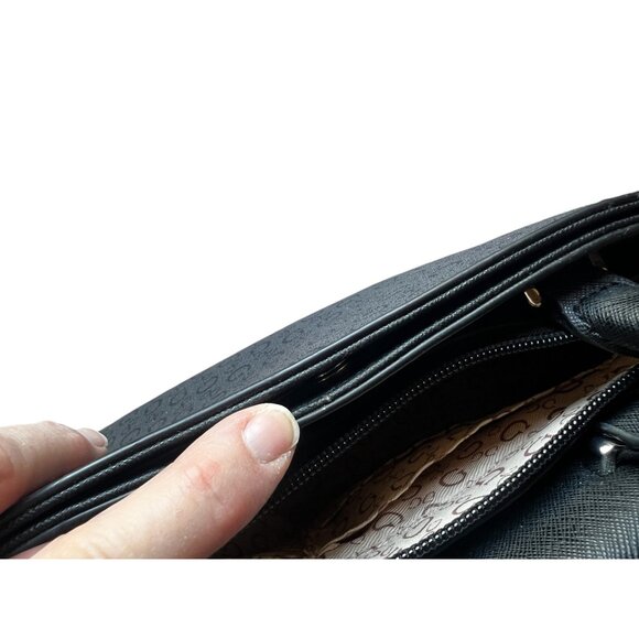 Guess Black Handbag with Logo Cross Body Detachable Strap and Tag - Picture 16 of 16